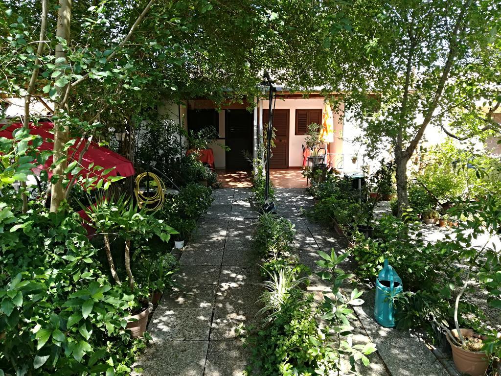 B&B Domo De Pedra Tottubella Eksteriør bilde